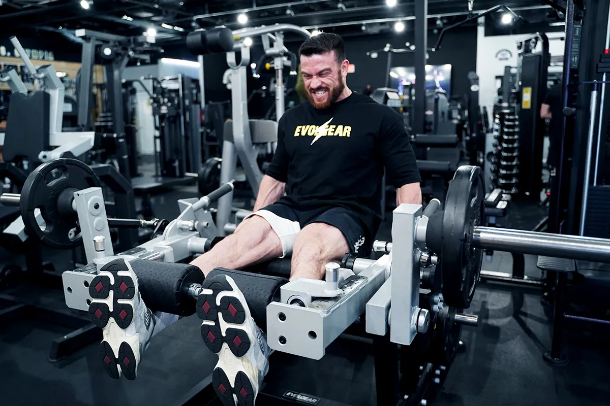 ISO-LATERAL LEG EXTENSION