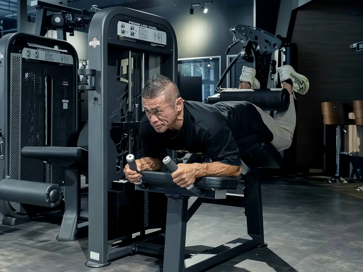 PRONE LEG CURL