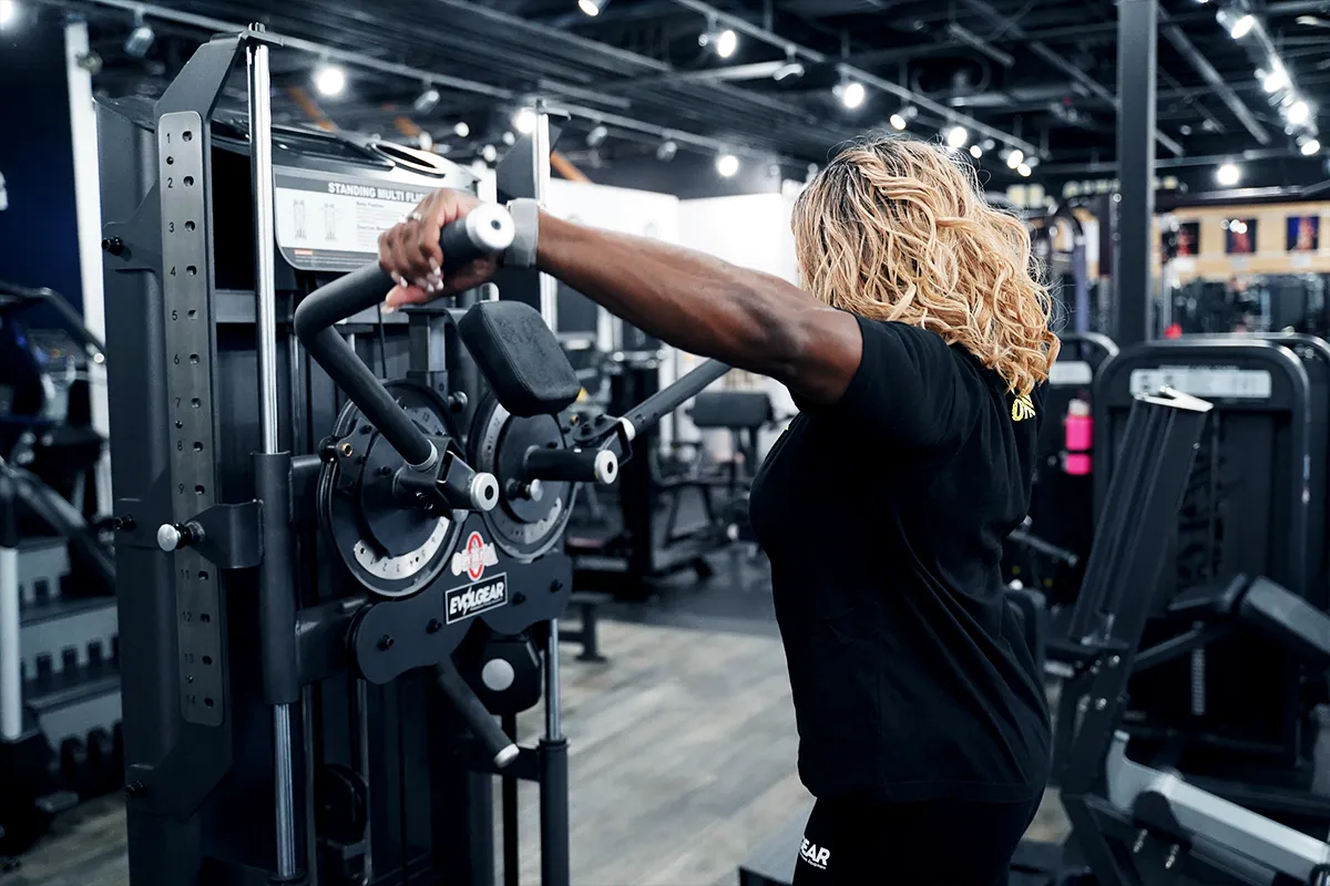 STANDING LATERAL RAISE & CROSSOVER